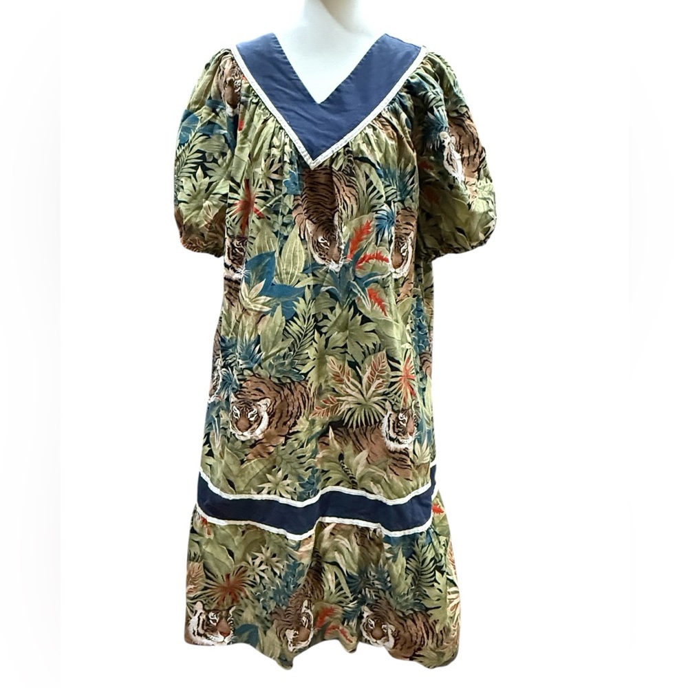 Krist Gudnason Women's Vintage 1970s Jingke Tiger Print Caftan House Dress L